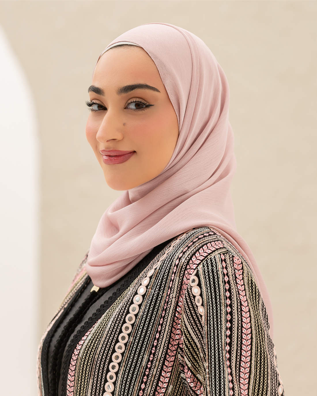 ديون حجاب